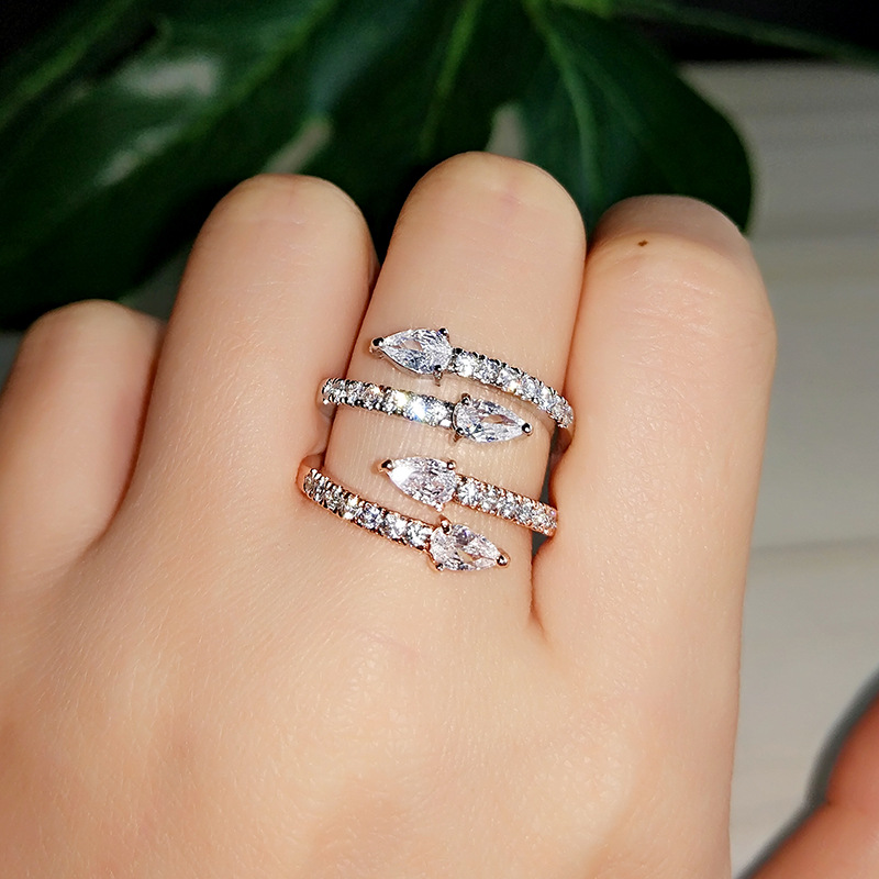 Simple And Exquisite Water Drop Zircon Ring