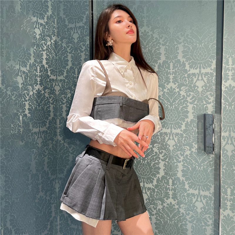 Three Piece Set Of Pleated Skirt With Suspenders