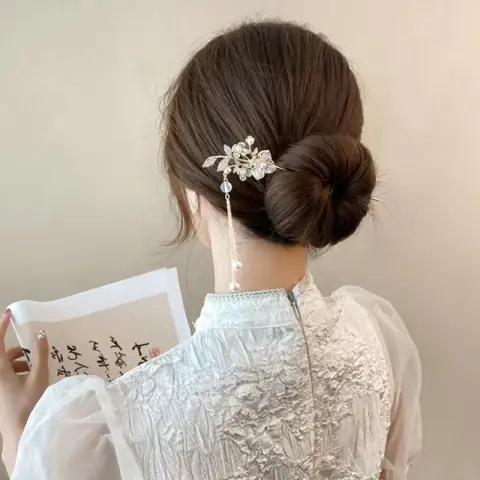Lily of the Valley Flower Step Hairpin with High-end