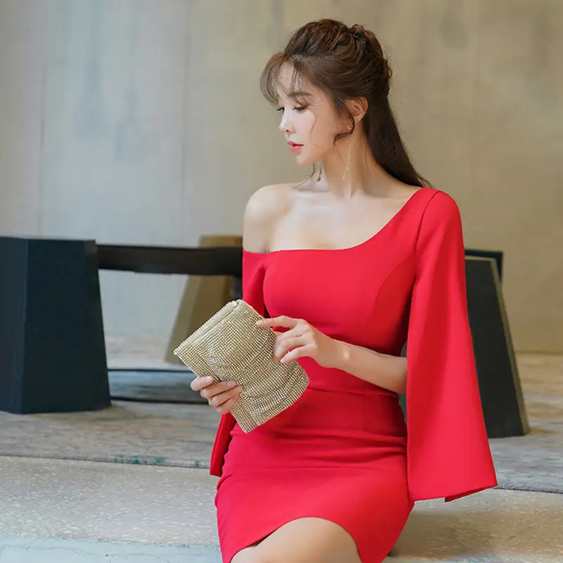 Women's Personality Design Sloping Shoulder Strapless Base Skirt