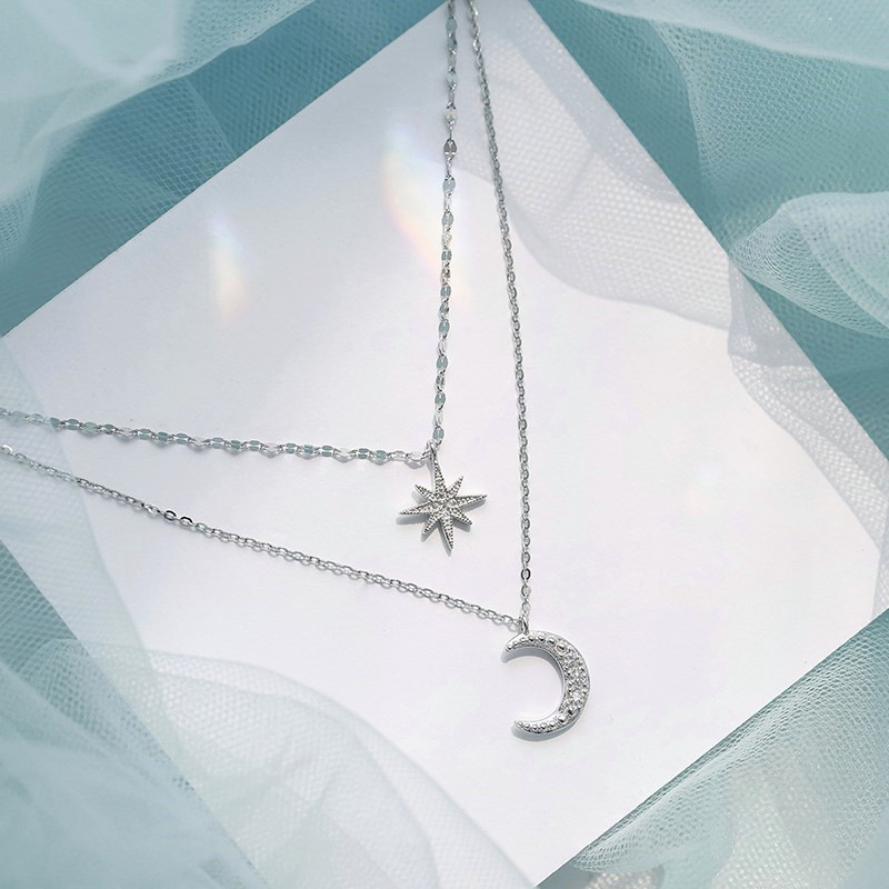 Creative Retro Simple Moon Love Pendant Necklace