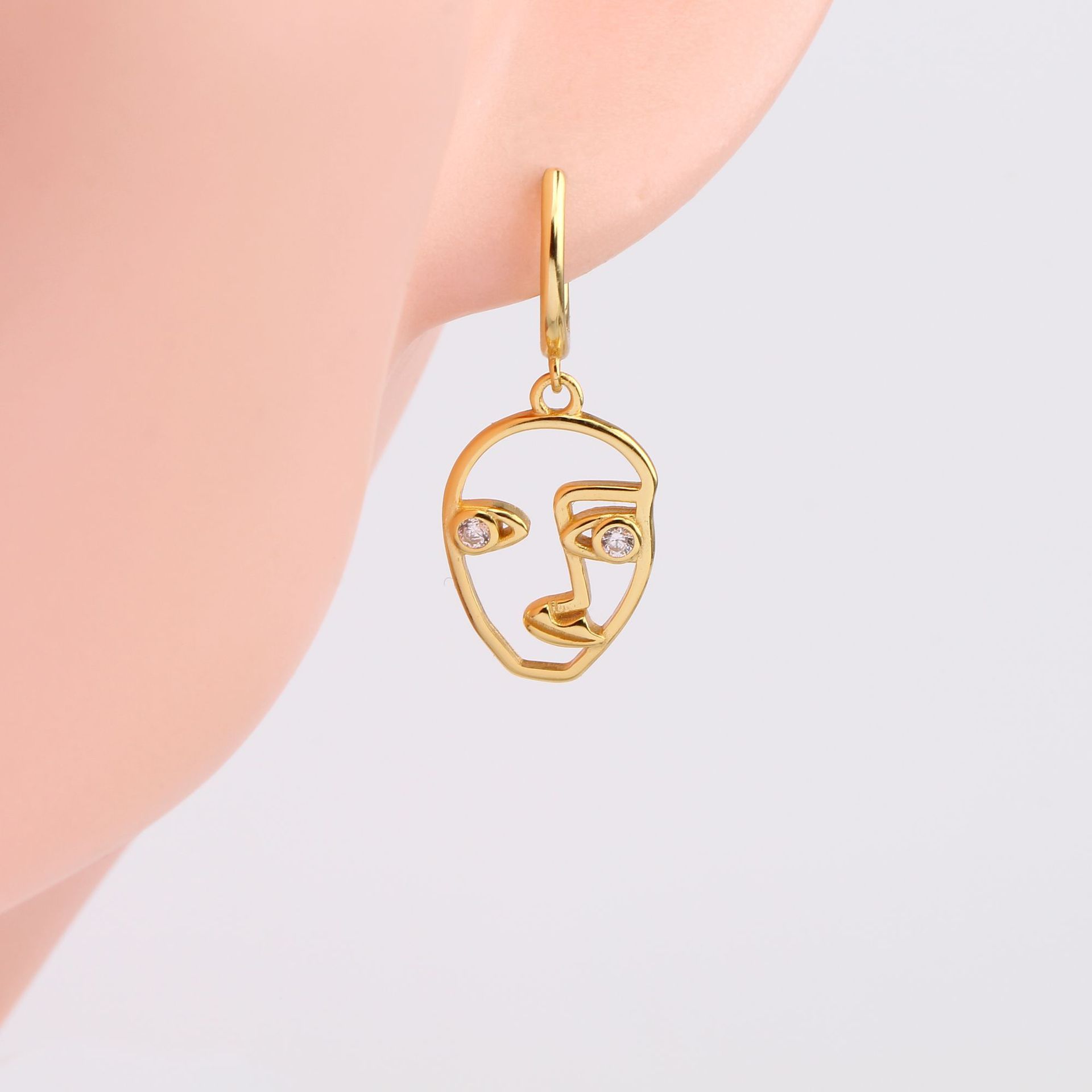 S925 Sterling Silver Ear Clip Abstract Facial Makeup Personality Hollow Out Earrings Fashionable Face Outline Earrings