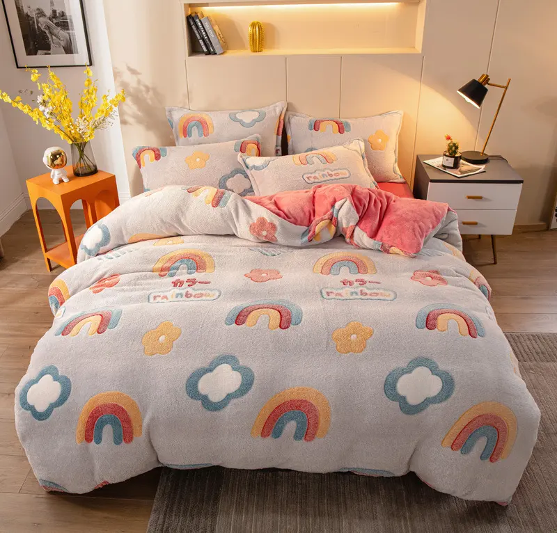 Four-piece Bedding with Velvet Sheets to Keep Warm Milk