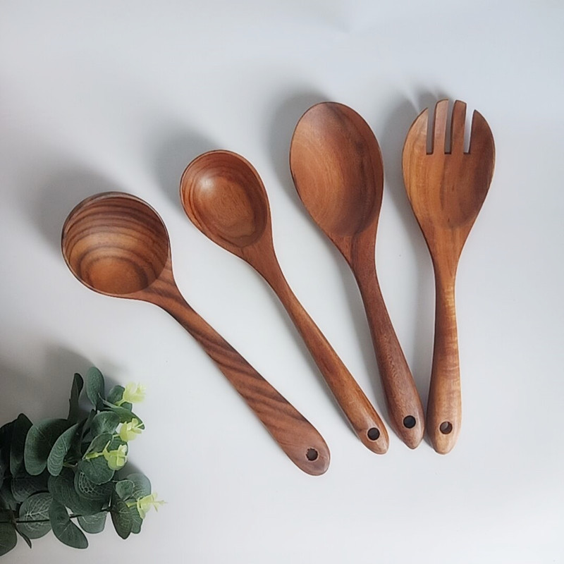 BEYONDARY Stylish & Functional: Modern Pan & Classic Wooden Spoon