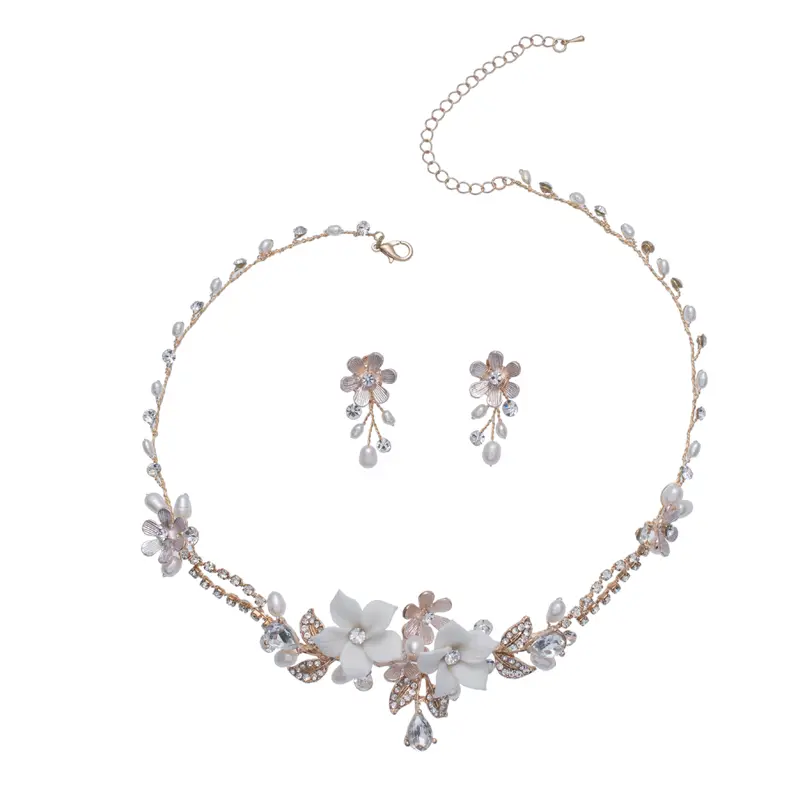 Bridal Necklace Exquisite Ceramic Flower Wedding Dress