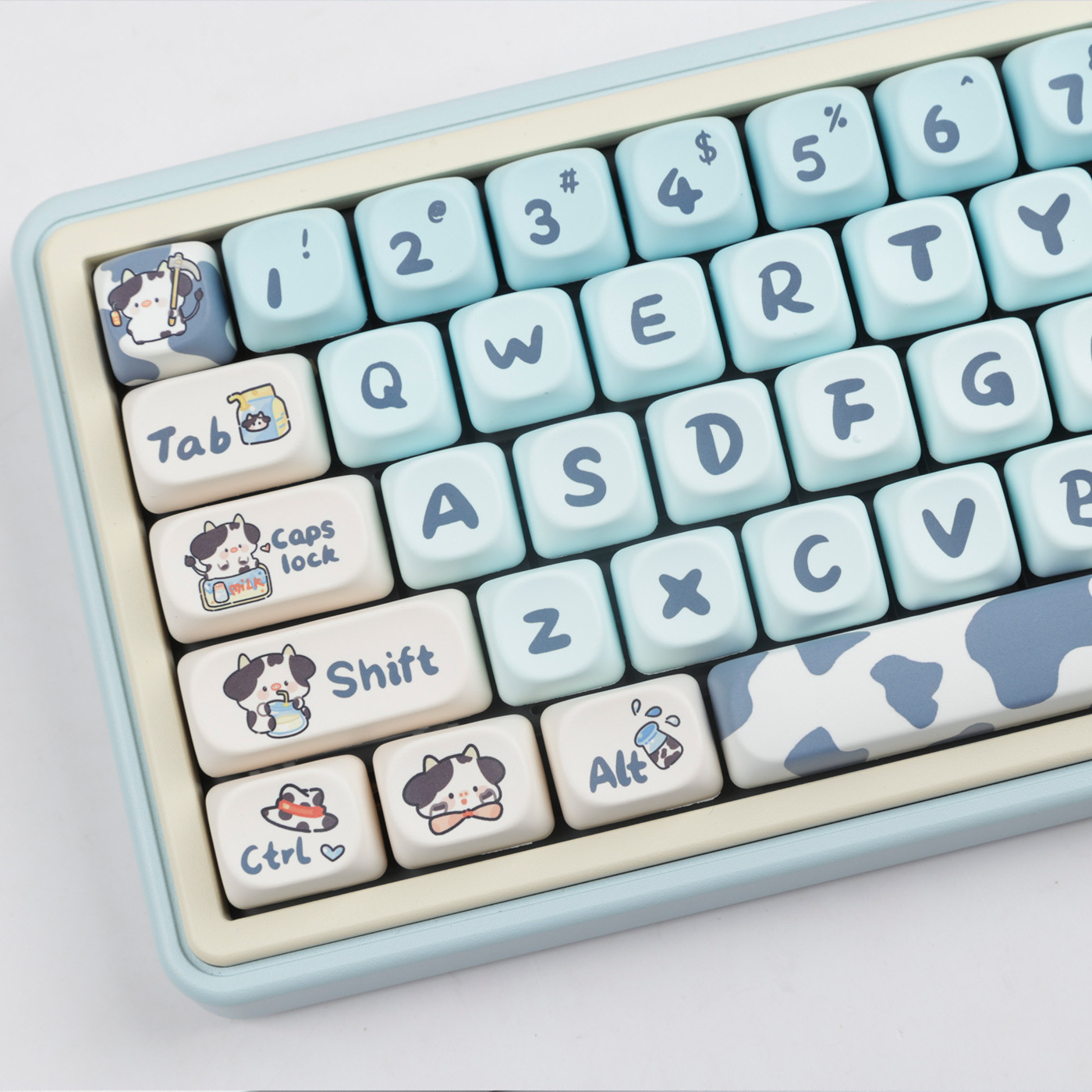 Title 3, MOA Height Square Sublimation Gradient Cow Key Cap