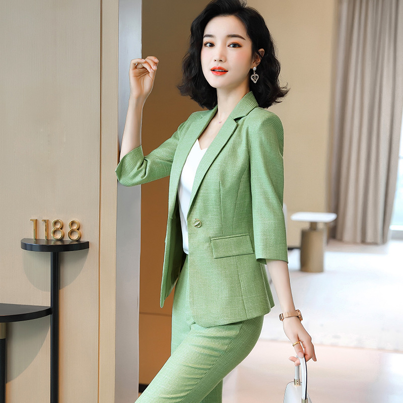 Women's New Slim Temperament Mid-sleeve OL Small Suit Trousers