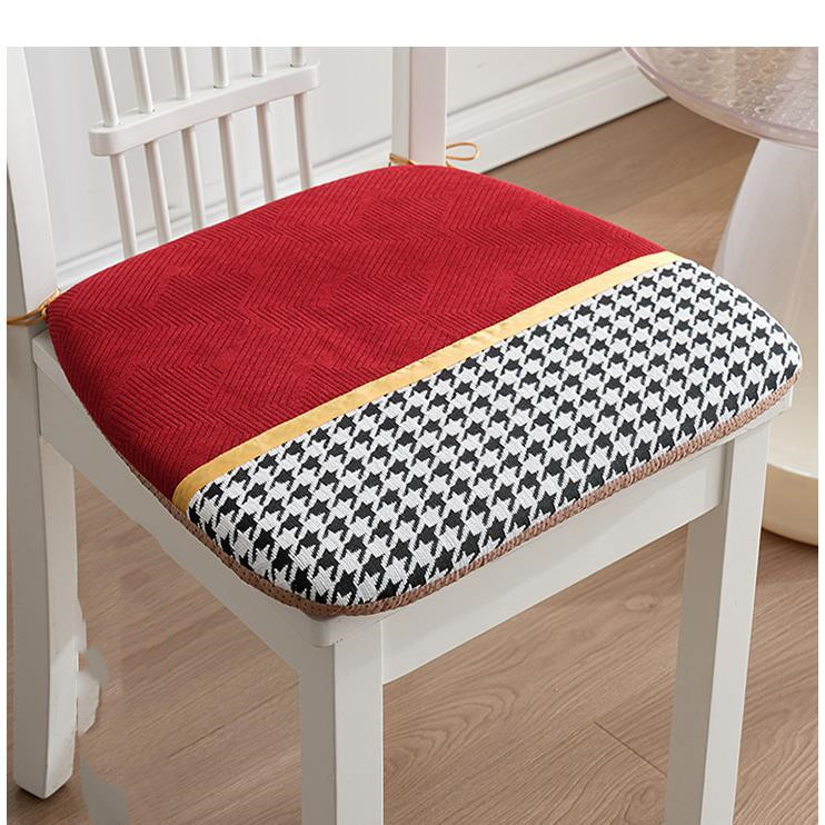 Title 3, Removable And Washable Cushion Houndstooth