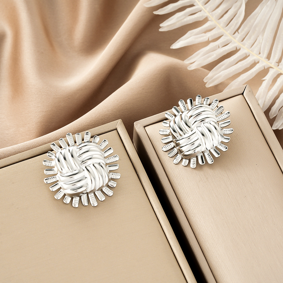 Style 52-1 Pair preview