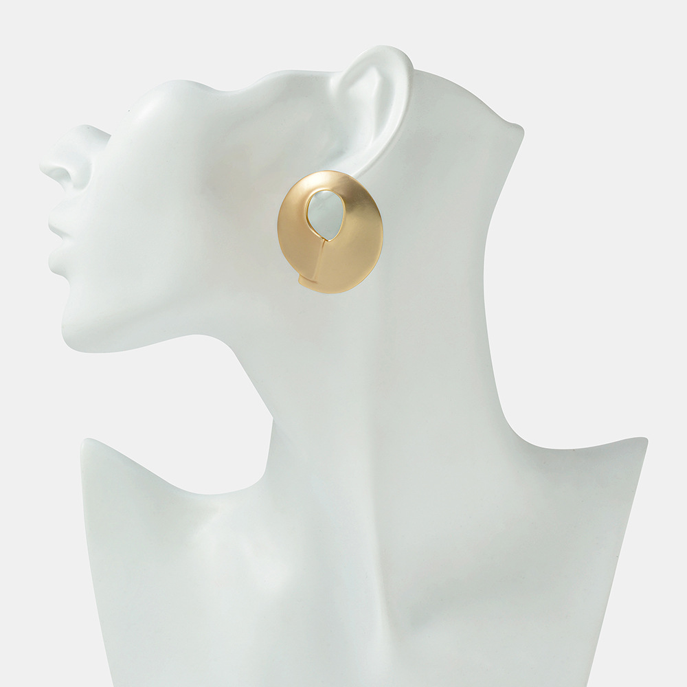 European And American Style Popular Hollow Earrings Matte Alloy