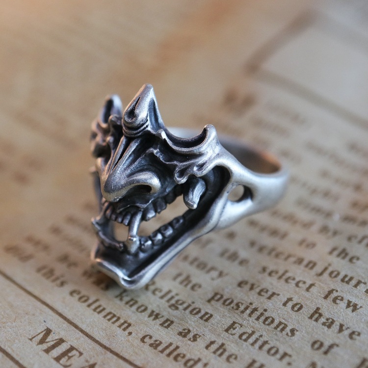 Title 5, Thai Silver Japanese Frosted Skull Ring