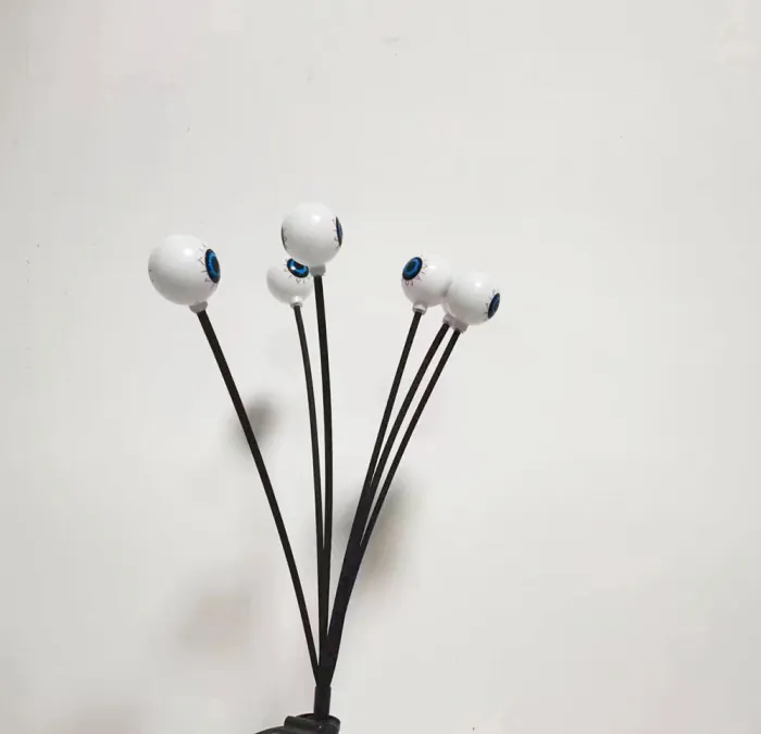 Solar Eyeball Stake Lights, Halloween Outdoor Garden Decor, IP65 Solar Lights for Yard and Pathway (6 or 8 Lights) - detail photo 2