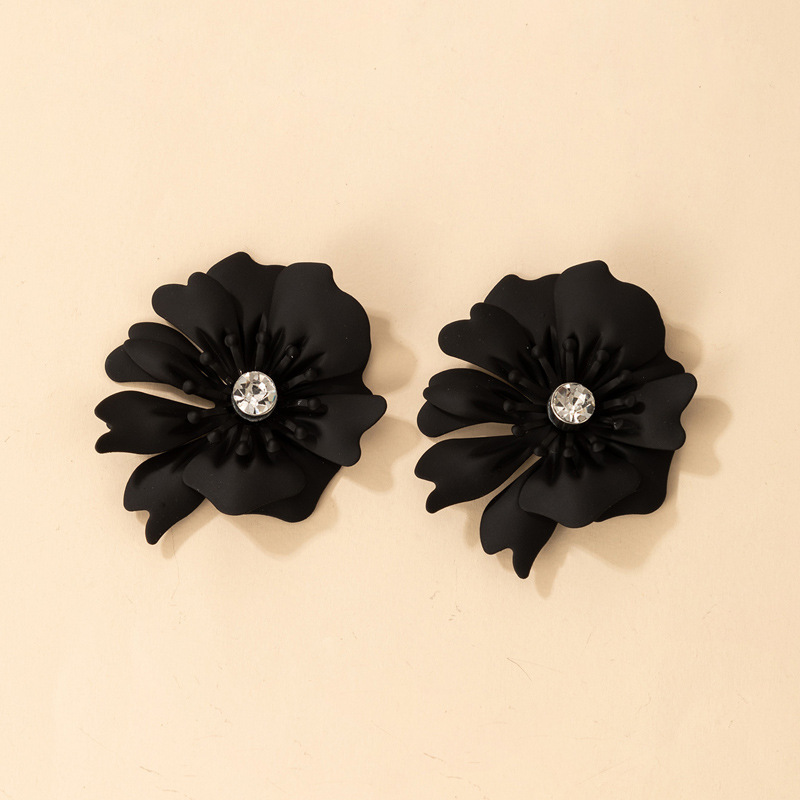 Simple Earrings Ins Cold Wind Black Flower Diamond