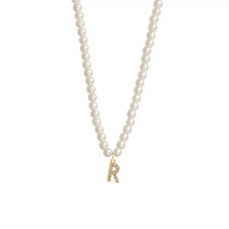 English Letter Pendant Clasp Necklace With A Premium Feel