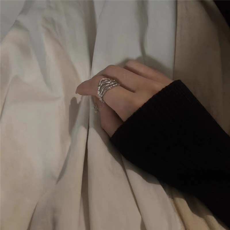 Korean Ins Cold Wind Design Sense Hollow Texture Line Ring