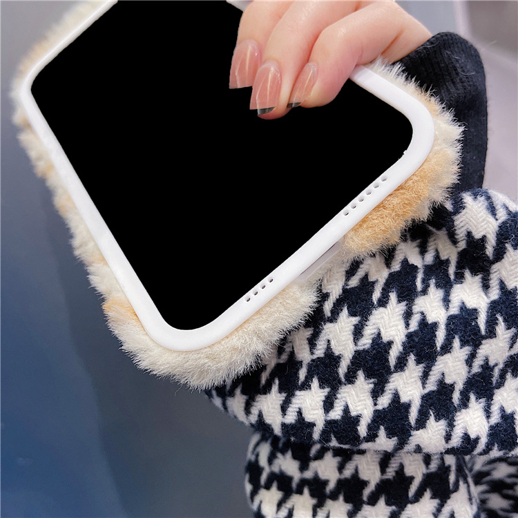 Coque de téléphone intégrale en peluche à motif tigre – jaune et blanche – iPhone 7 Plus/8 Plus