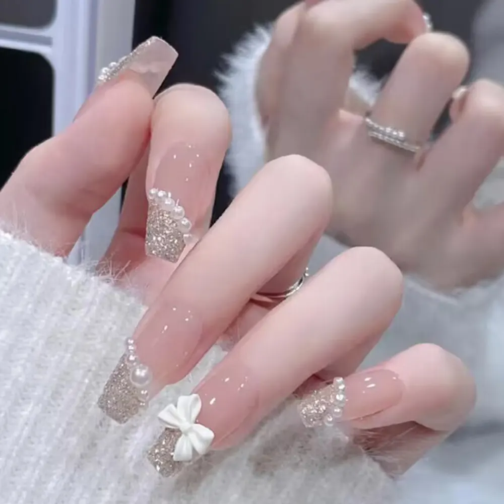 Of Long-style Coffin-shaped Pink Gradient Artificial Nails
