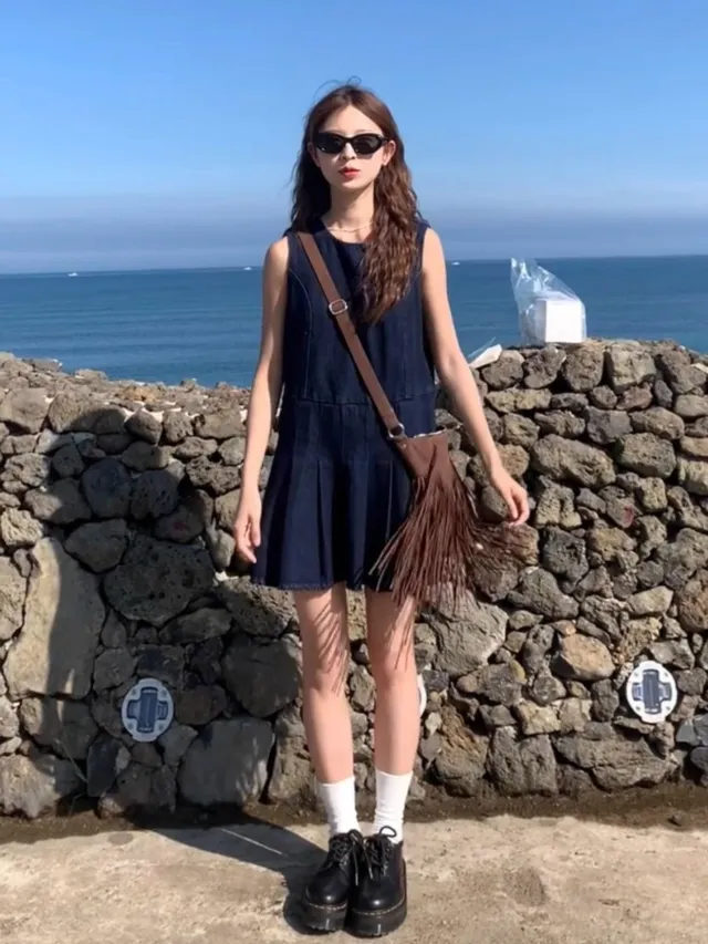 Retro Literary Denim Vest Skirt Pleated Women's Summer Blue Slim Commuting Sleeveless Dress Blue - Shop at LoveMi