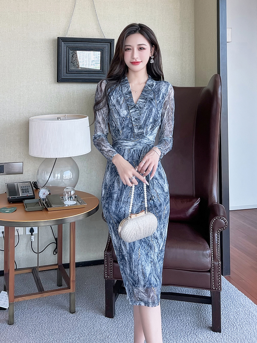 V-Neck Long Sleeve Midi Dress, picture 3 of 5