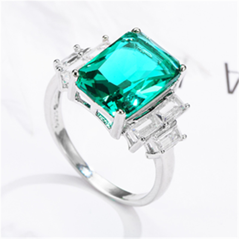 New Emerald Square Ring Temperament Silver