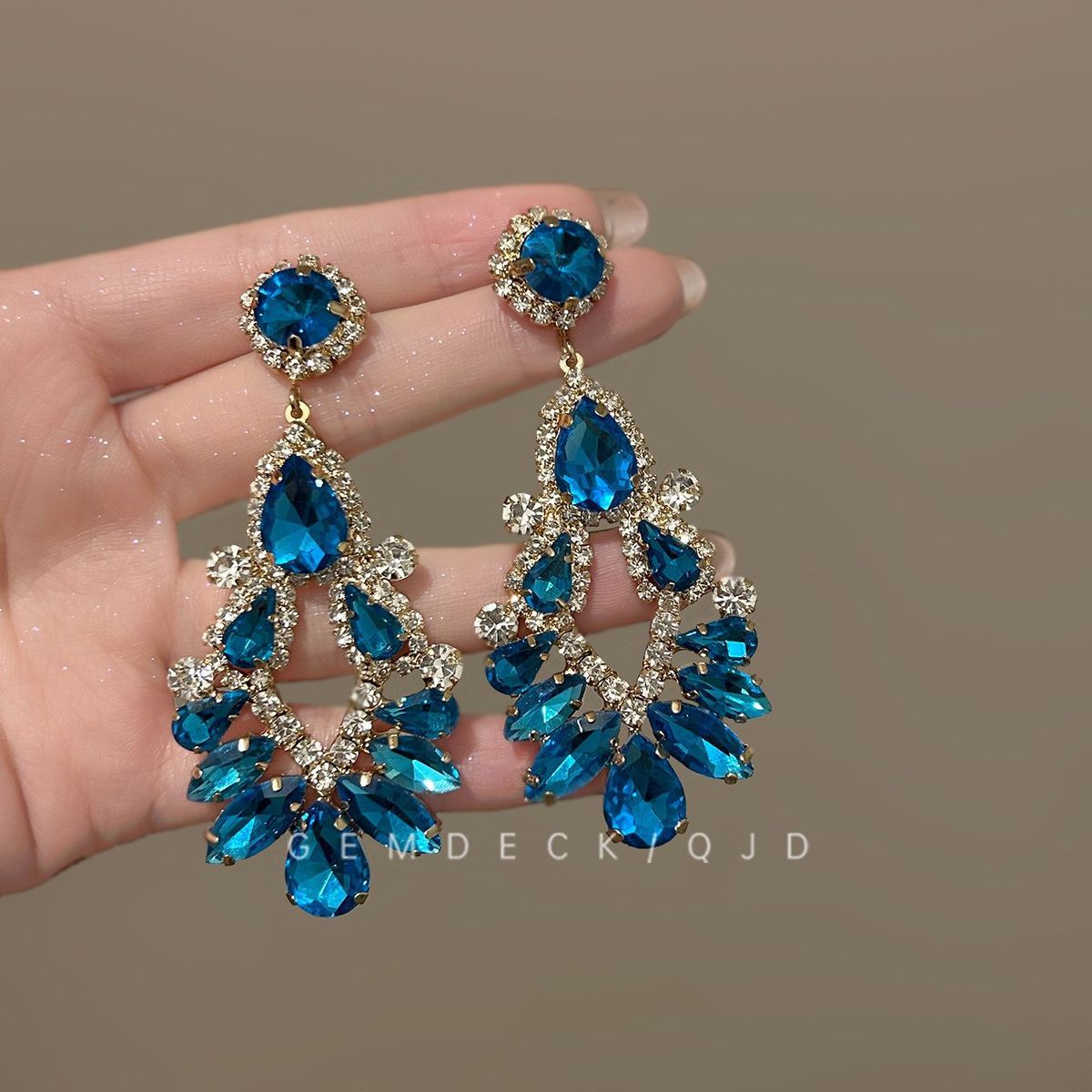 Cold Moon Noble Lady Style Sparkling Full Blue Teardrop Earrings, Exquisite French Retro Dinner Party Skin-Flattering Elegant Stud Jewelry For Women