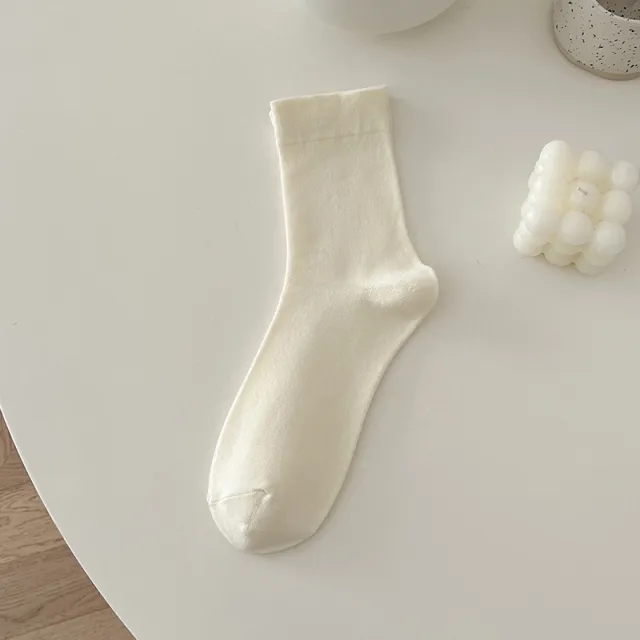 White Stacked Loose Mouth Socks Cream - Shop at LoveMi