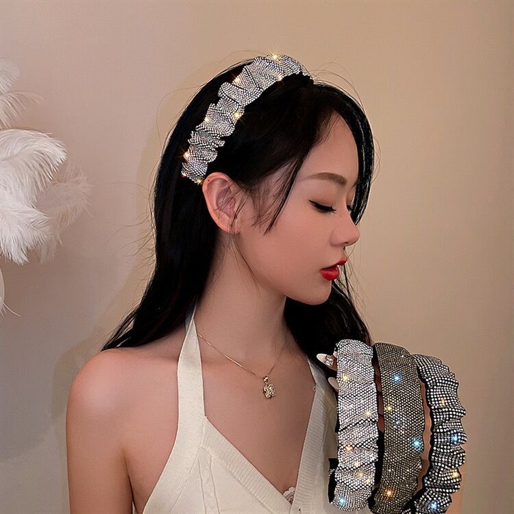 Title 3, Rhinestone Headdress Women