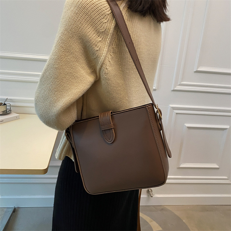 PU Bucket Shoulder Bag, picture 2 of 5