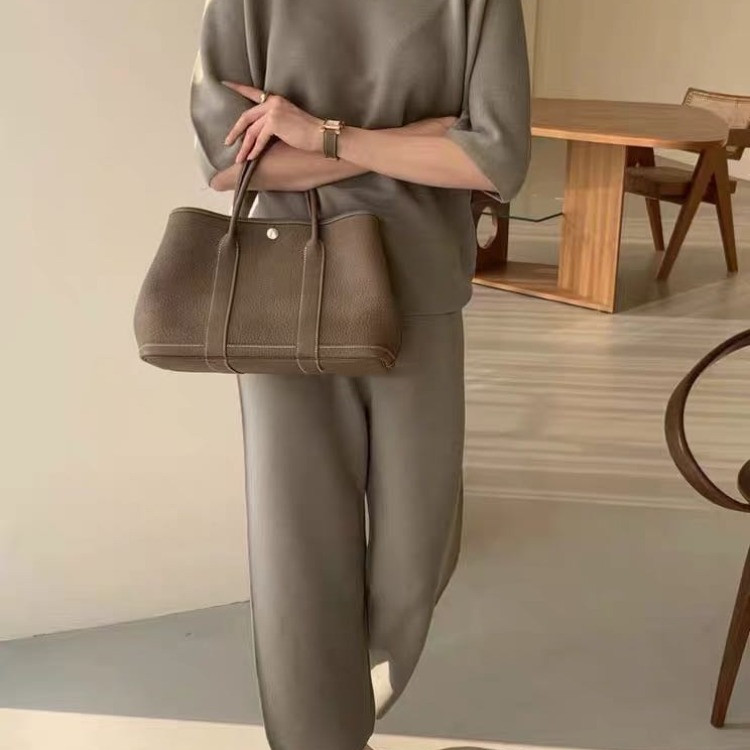 Loose V-neck Half-sleeve Knitted Top Knitted Pants