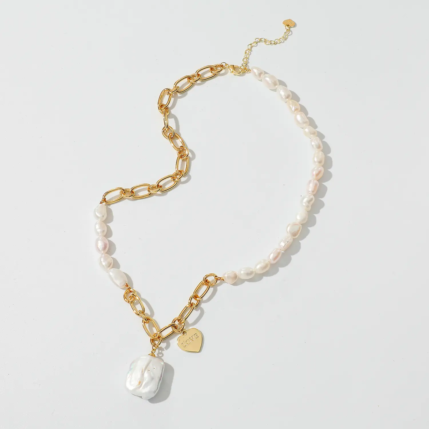 Women's Temperament Fashion Half Pearl Geometric Type Pendant Necklace