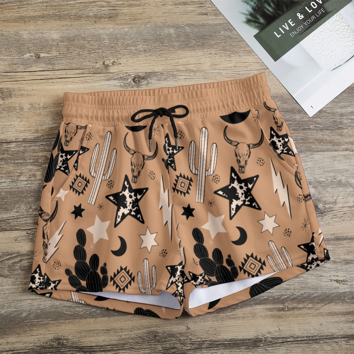 Casual Shorts With Printed Pockets On Both Sides