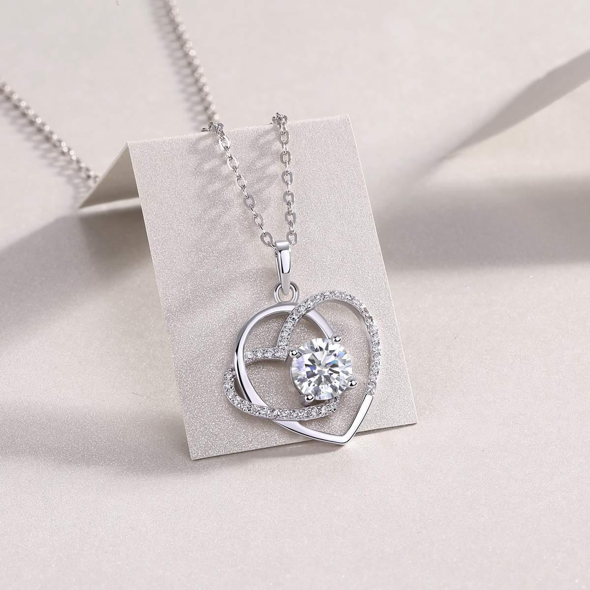 1ct Moissanite Interlocking Heart Pendant Necklace S925 Silver – Luxury Design –