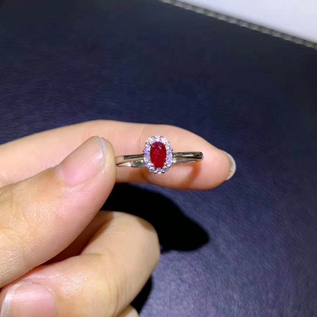 Title 1, Anillo de plata 925 con rubí sangre de paloma n...