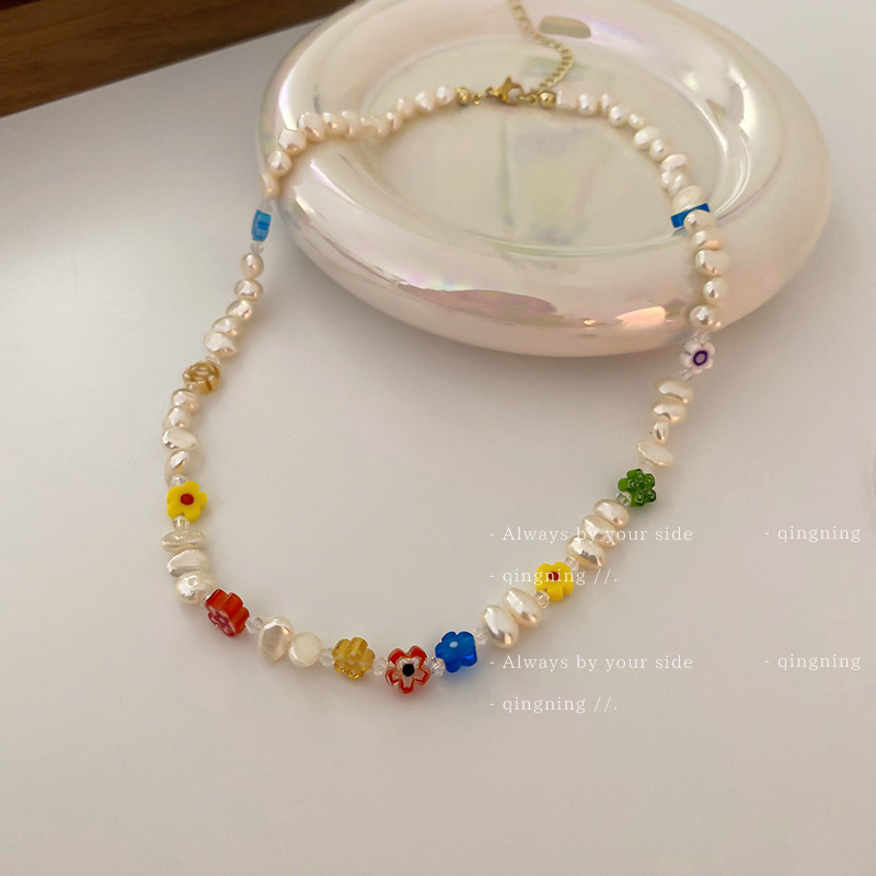 French Niche Design Freshwater Pearl Flower Necklace