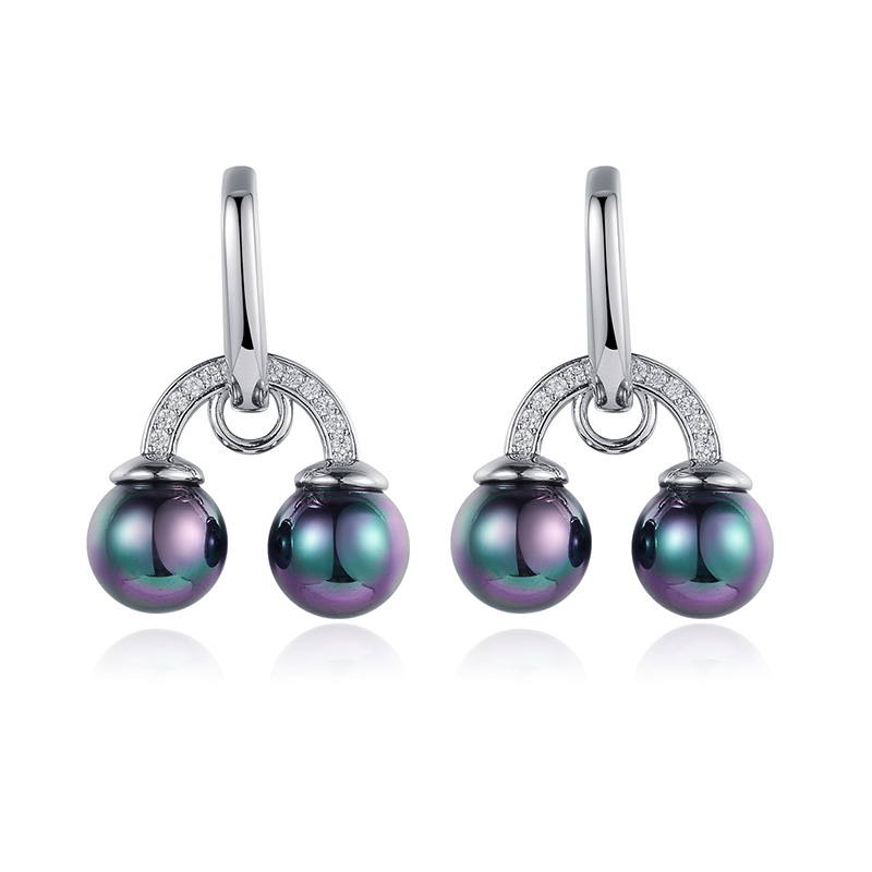 European And American Vintage Classic Metal Earrings