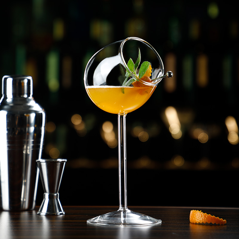 100ml Creative Slanted High-footed Red Wine Glass