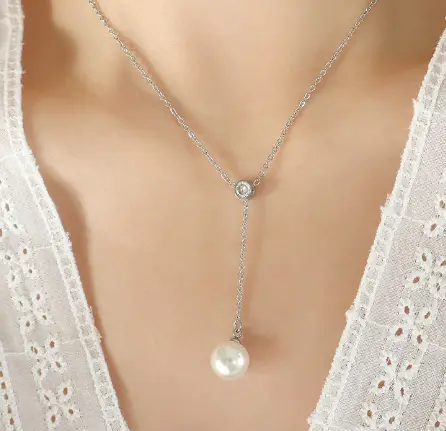 Lila Crystal Pearl Gold Necklace