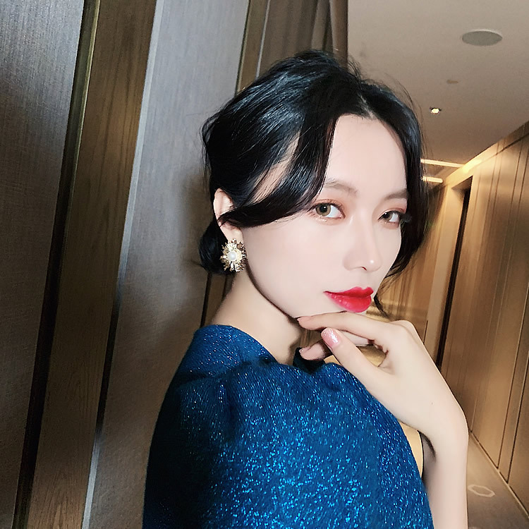 Vintage High-end Earrings Pearl Ocean Scallop-shaped Creative Earrings Earrings