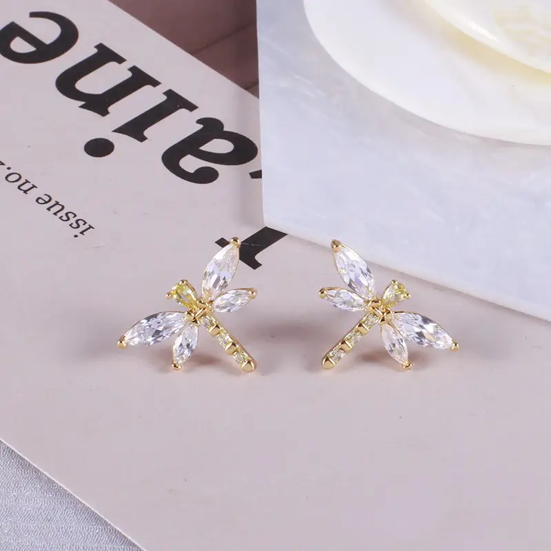 Women's Personalized Dragonfly Design Fashion Earrings