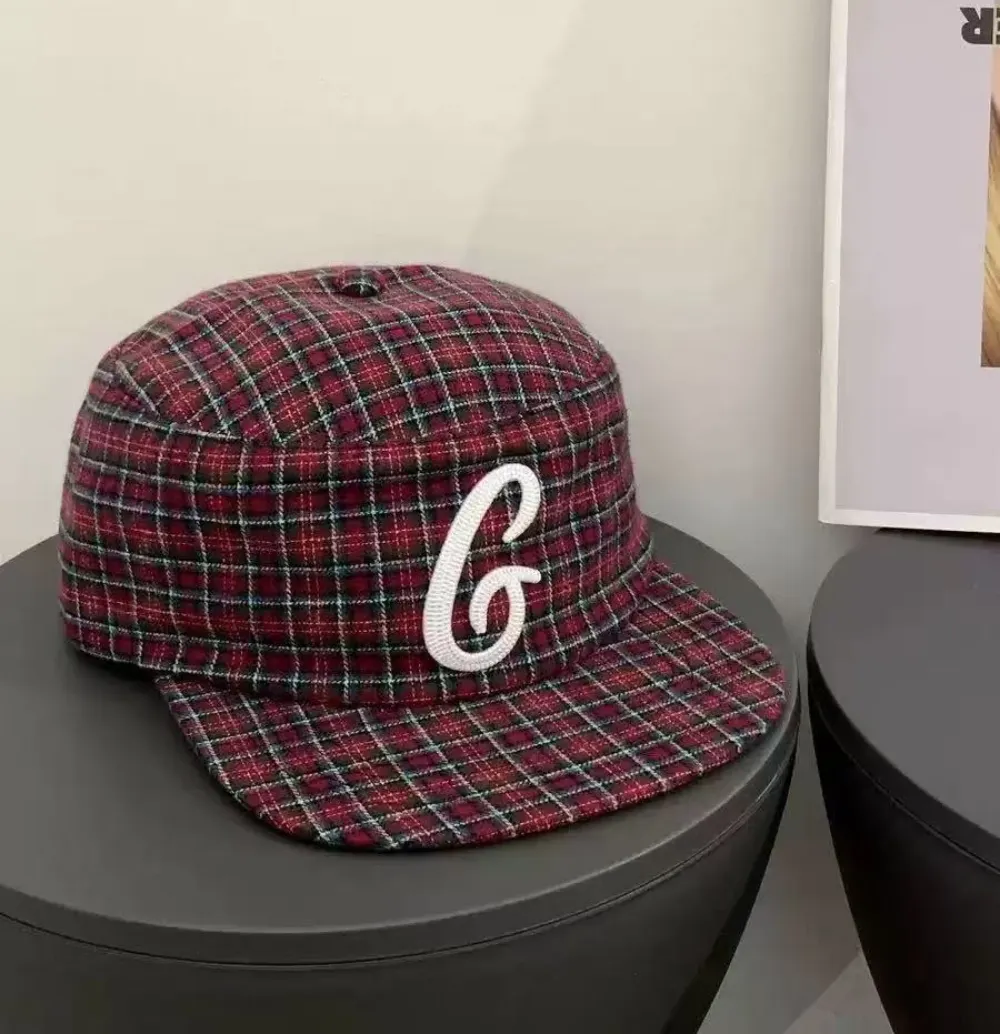 Summer Men's And Women's Embroidered Letter Peaked
