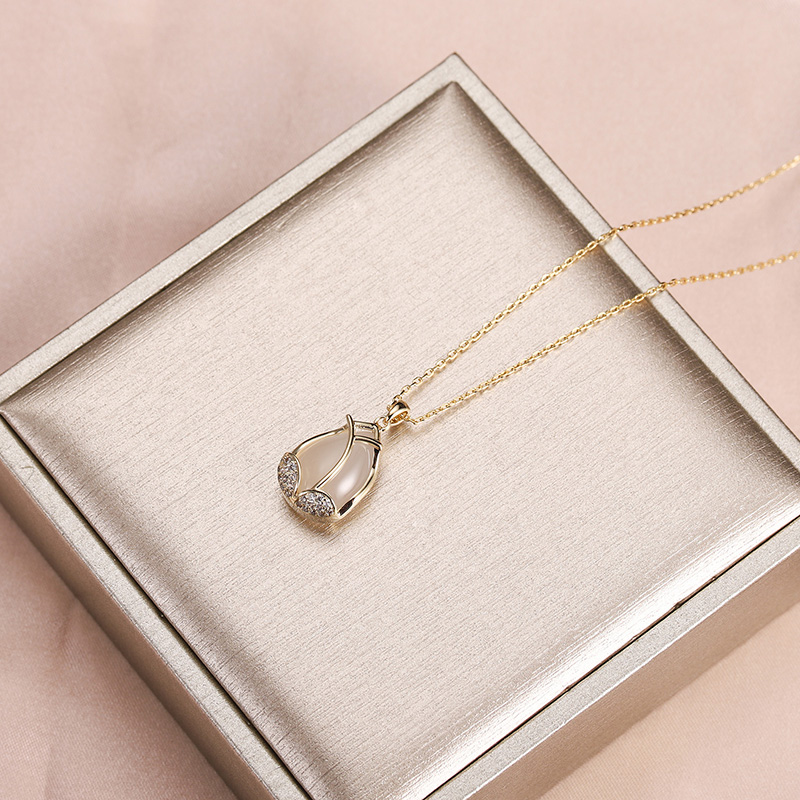 Clavicle Chain Light Luxury Niche Design Accessories