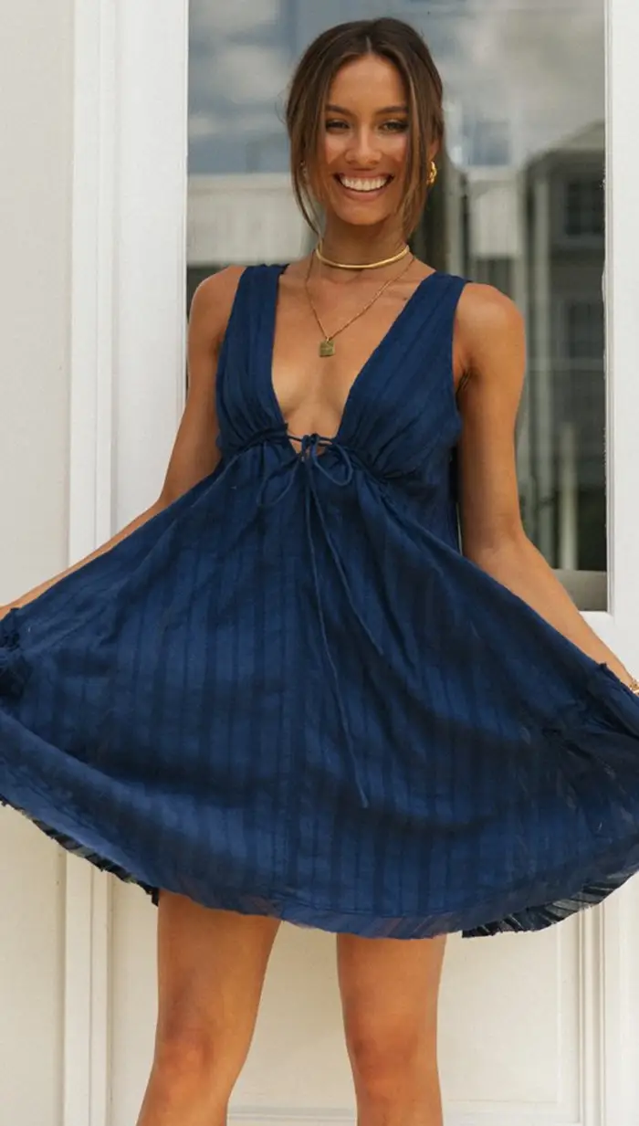 V-neck Front And Rear Drawstring Large Swing Irregular Dress
