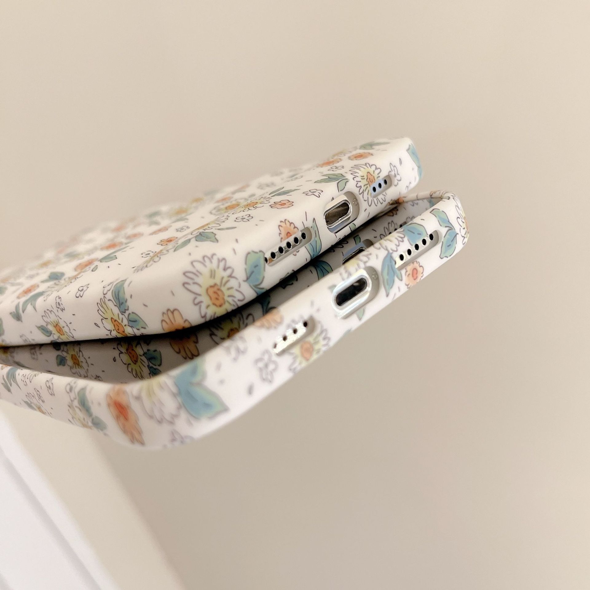 Ins Literary Floral Silicone Phone Case