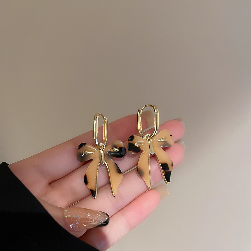 Acetate Plate Bowknot Ear Buckle Temperament Art