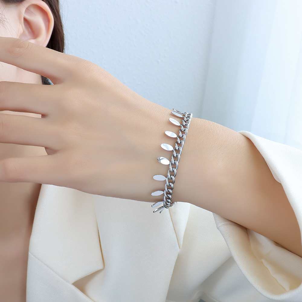 Fashion Simple Chain Leaf Tassel Bracelet
