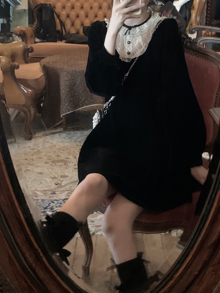 Women's French Court Style Velvet Black Dress