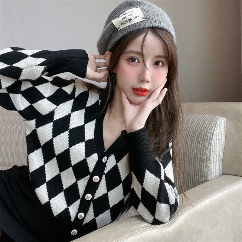 Women's Sweater Coat Short V-neck Knitted Cardigan