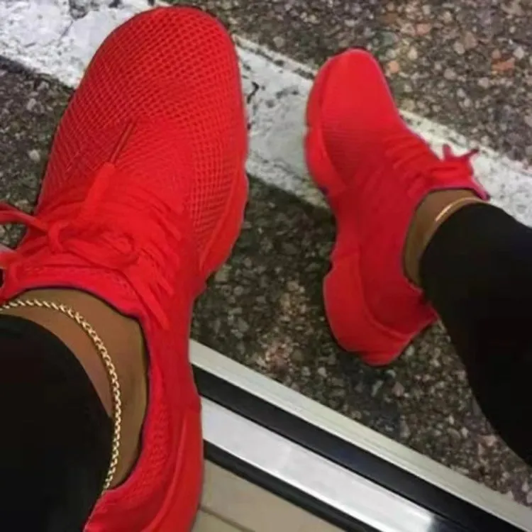 New Thick-soled Fly-woven Mesh Large Size Outdoor Breathable Sneakers - Red