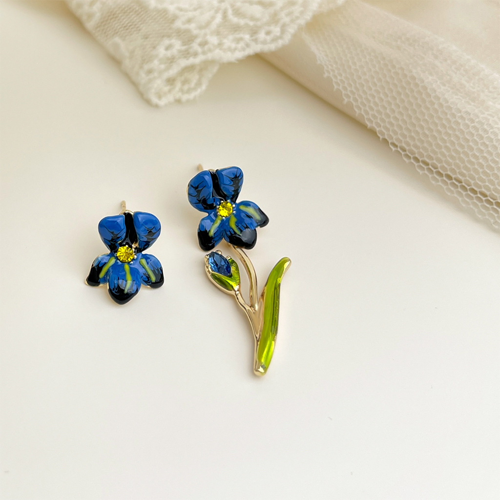 Vintage Enamel Floral Stud Earrings - French Romantic Flower Earrings, Classic Retro Mid-Century Jewelry For Women