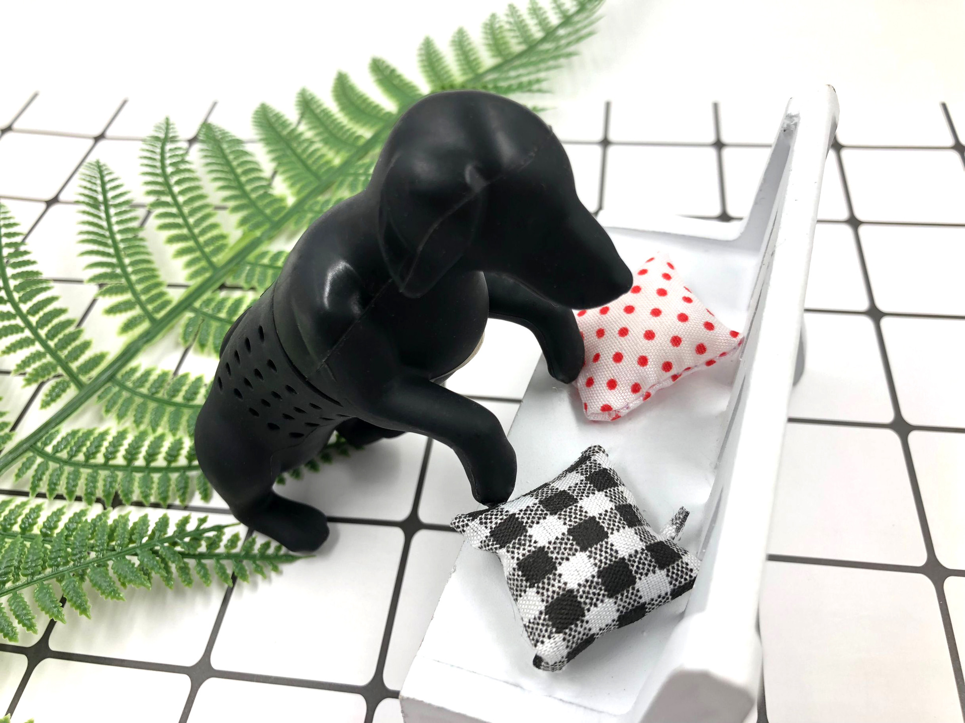 Title 6, Silicone Creative Cartoon Pet Shape Tea Leak. B...